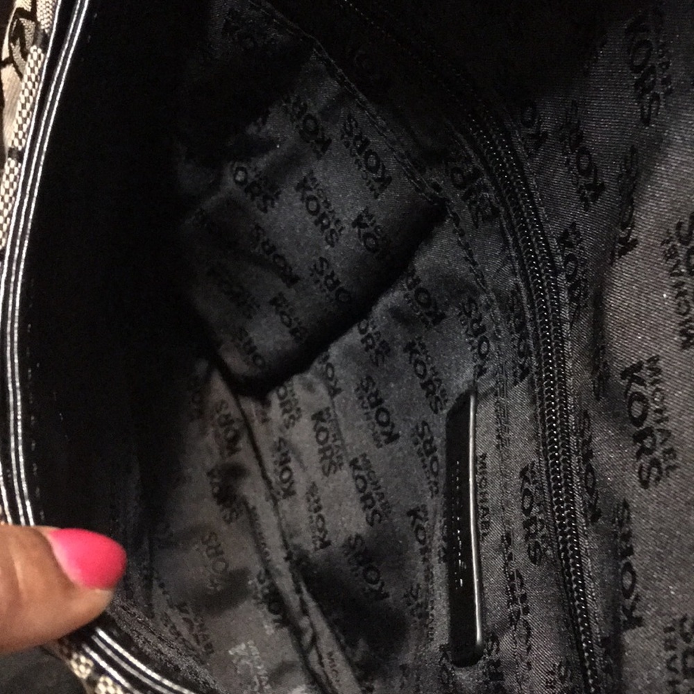 Michael Kors cross body bag - Picture 2 of 4